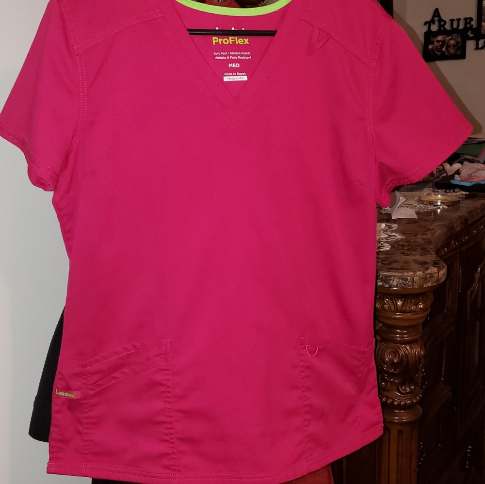 Scrub Top - Picture 4 of 5